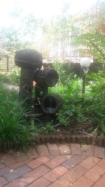 The Birches Backpacker Lodge Randburg Exteriör bild