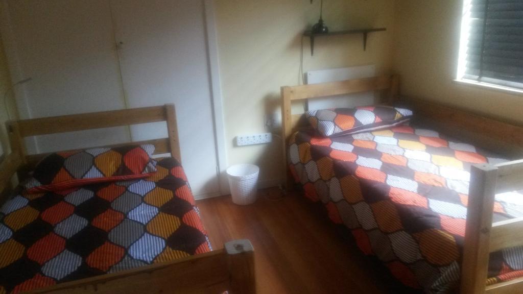 The Birches Backpacker Lodge Randburg Rum bild