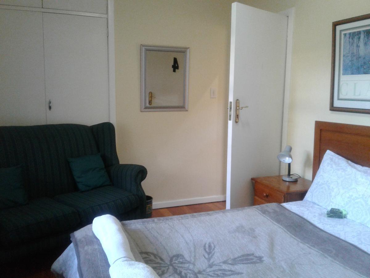 The Birches Backpacker Lodge Randburg Exteriör bild
